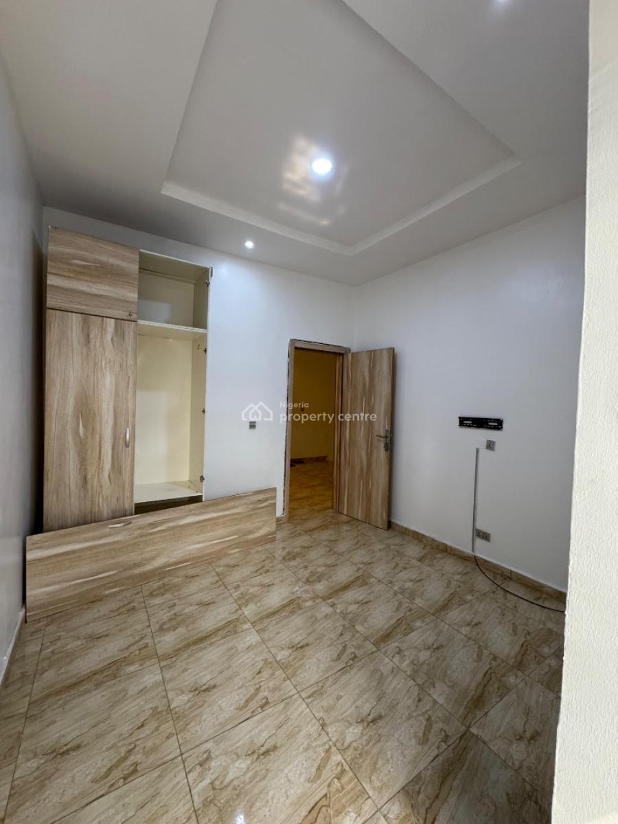 Self Contain, Royal Pine Estate, Lekki Expressway, Lekki, Lagos, Self Contain (single Rooms) for Rent