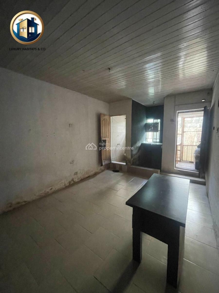 Spacious Self-contain, Atlantic View Estate, Alpha Beach Road, Lekki, Lagos, Flat / Apartment for Rent