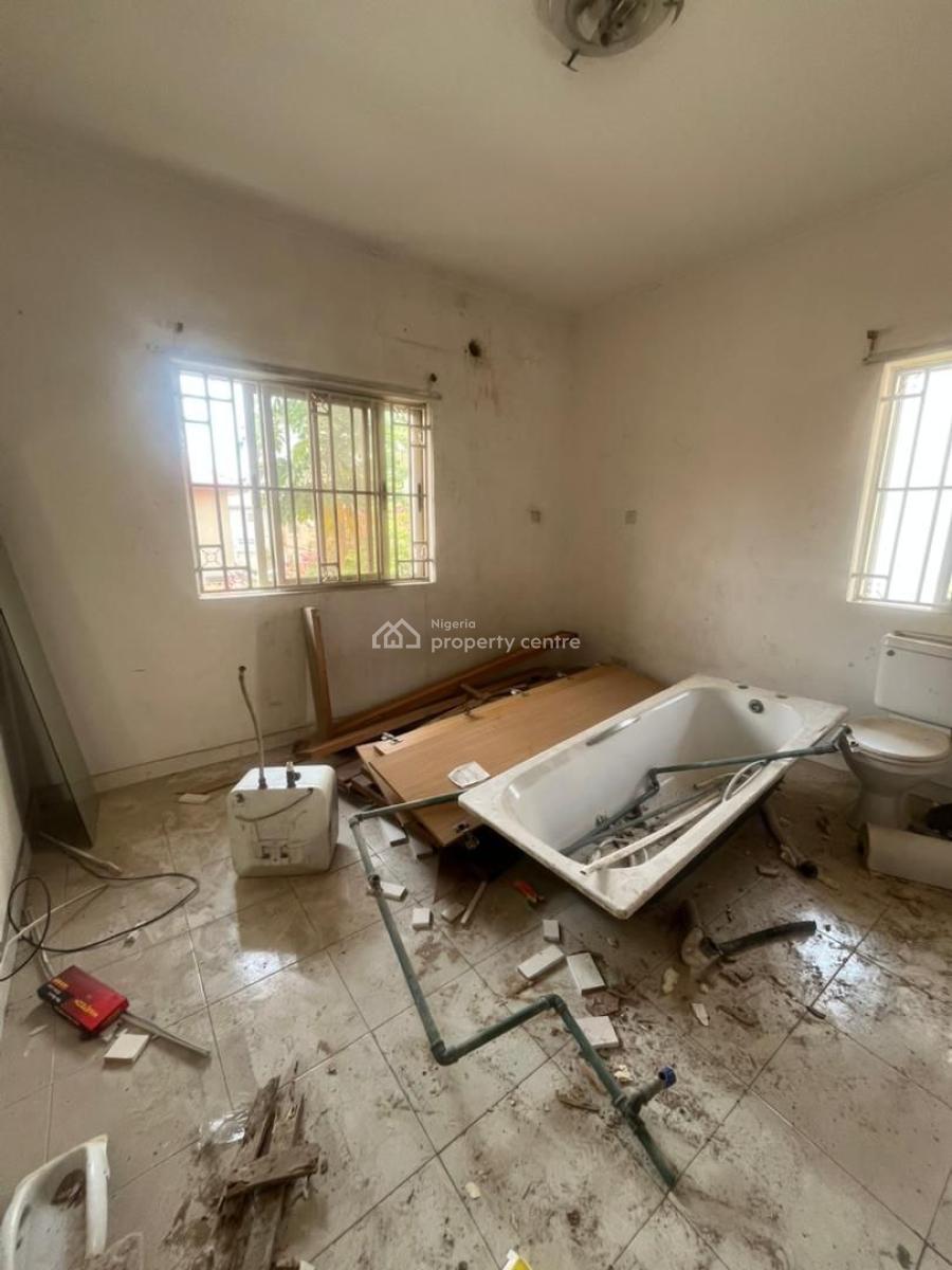 4 Bedroom Semi-detached Duplex with 2 Bq, Lekki Phase 1, Lekki, Lagos, Detached Duplex for Rent