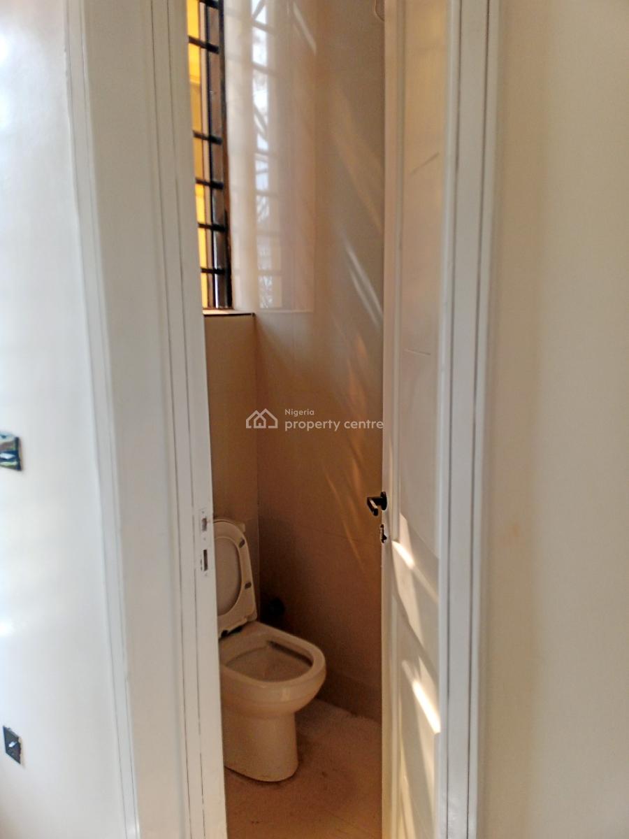 Modern 3 Bedroom Apartment, Off Emma Abimbola Cole, Lekki Phase 1, Lekki, Lagos, Flat / Apartment for Sale