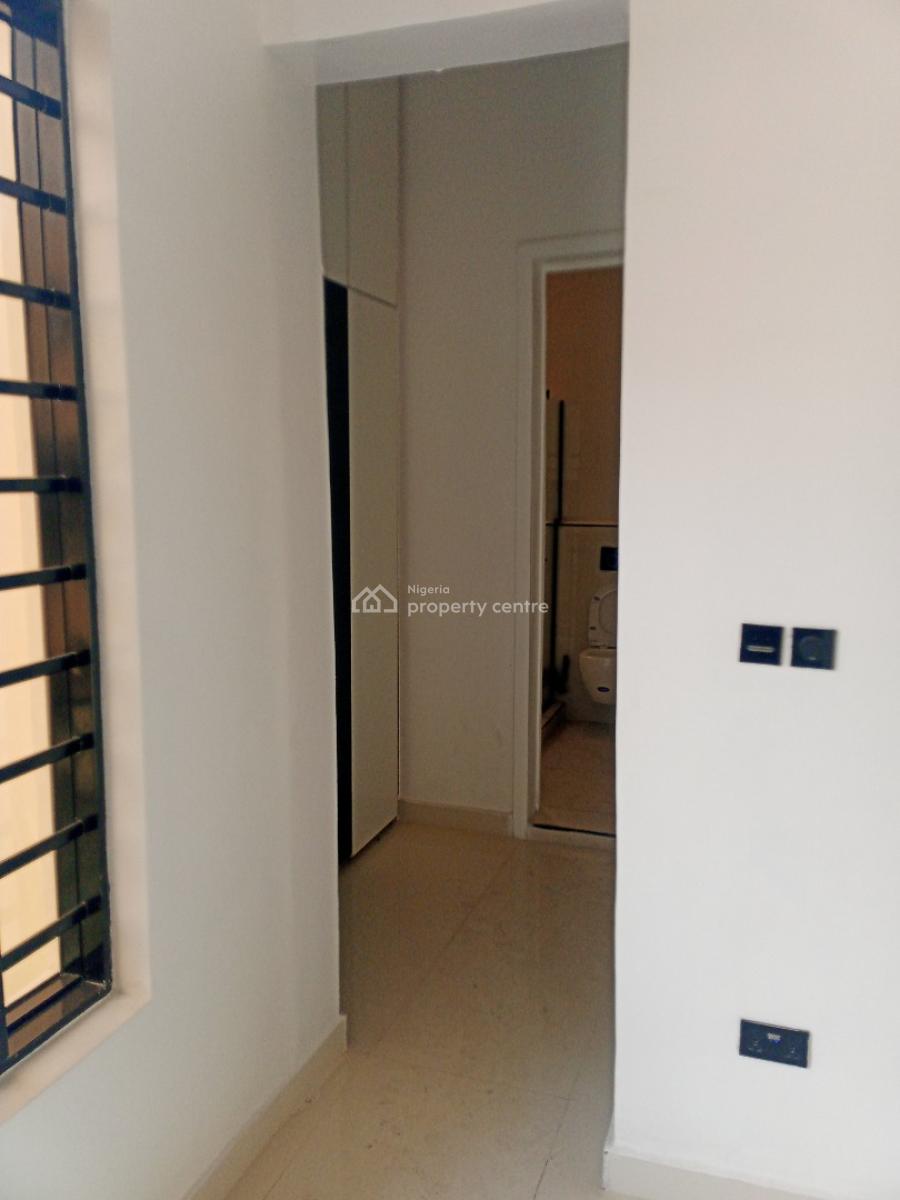 Modern 3 Bedroom Apartment, Off Emma Abimbola Cole, Lekki Phase 1, Lekki, Lagos, Flat / Apartment for Sale