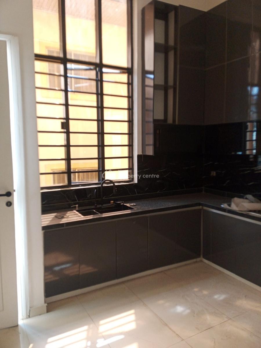 Modern 3 Bedroom Apartment, Off Emma Abimbola Cole, Lekki Phase 1, Lekki, Lagos, Flat / Apartment for Sale