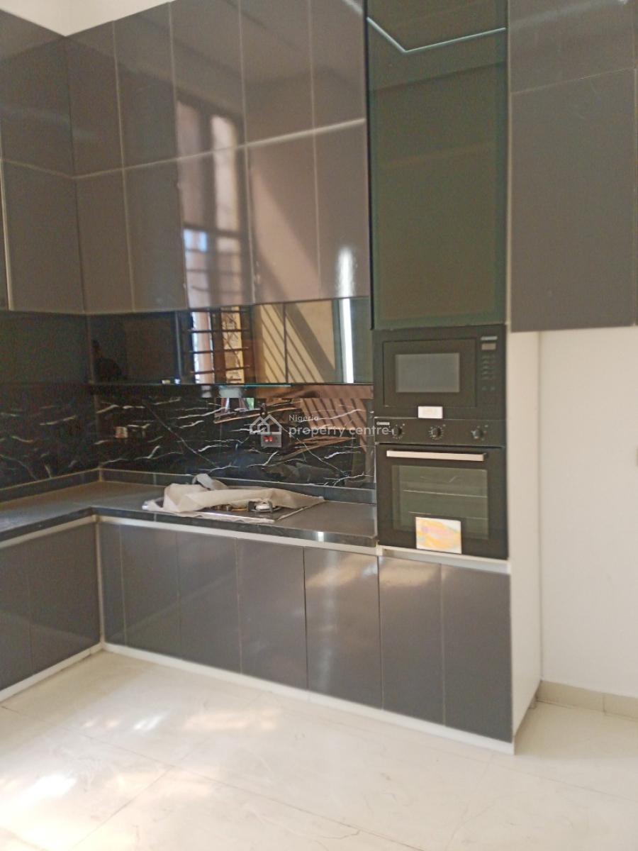 Modern 3 Bedroom Apartment, Off Emma Abimbola Cole, Lekki Phase 1, Lekki, Lagos, Flat / Apartment for Sale