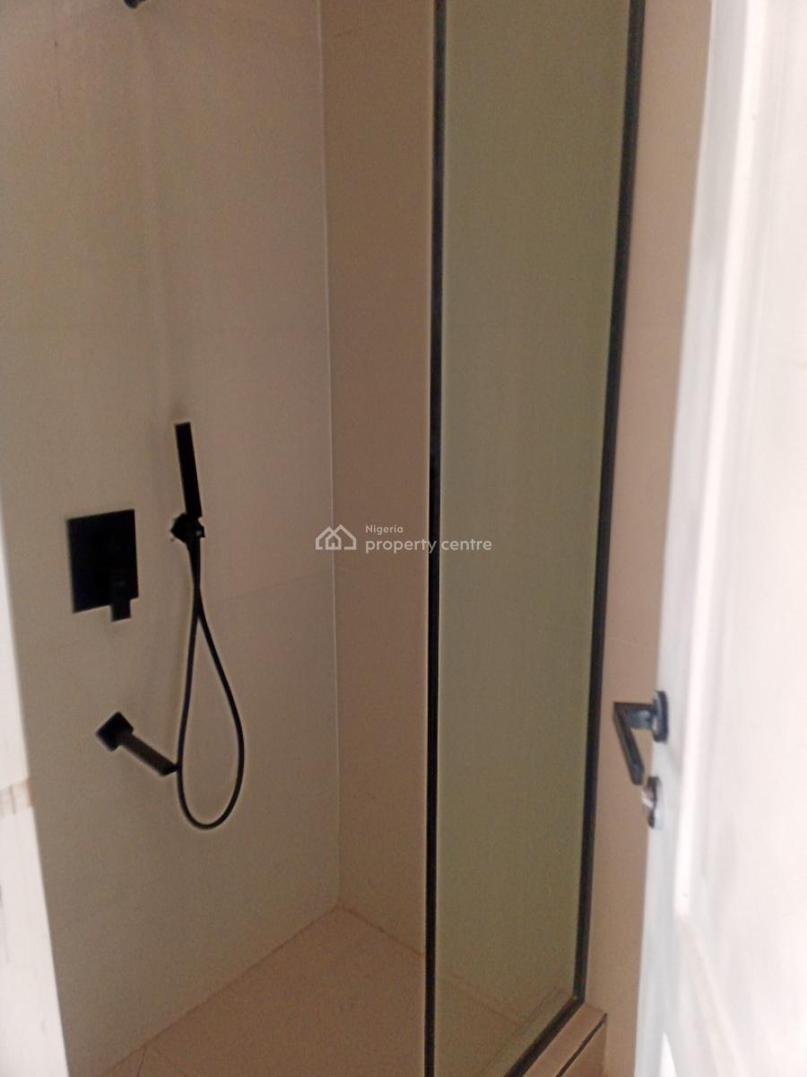 Modern 3 Bedroom Apartment, Off Emma Abimbola Cole, Lekki Phase 1, Lekki, Lagos, Flat / Apartment for Sale