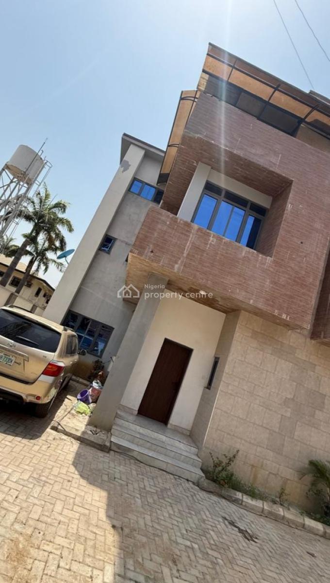 Distress 4 Bedroom Terrace Duplex with Bq, Utako, Abuja, Terraced Duplex for Sale