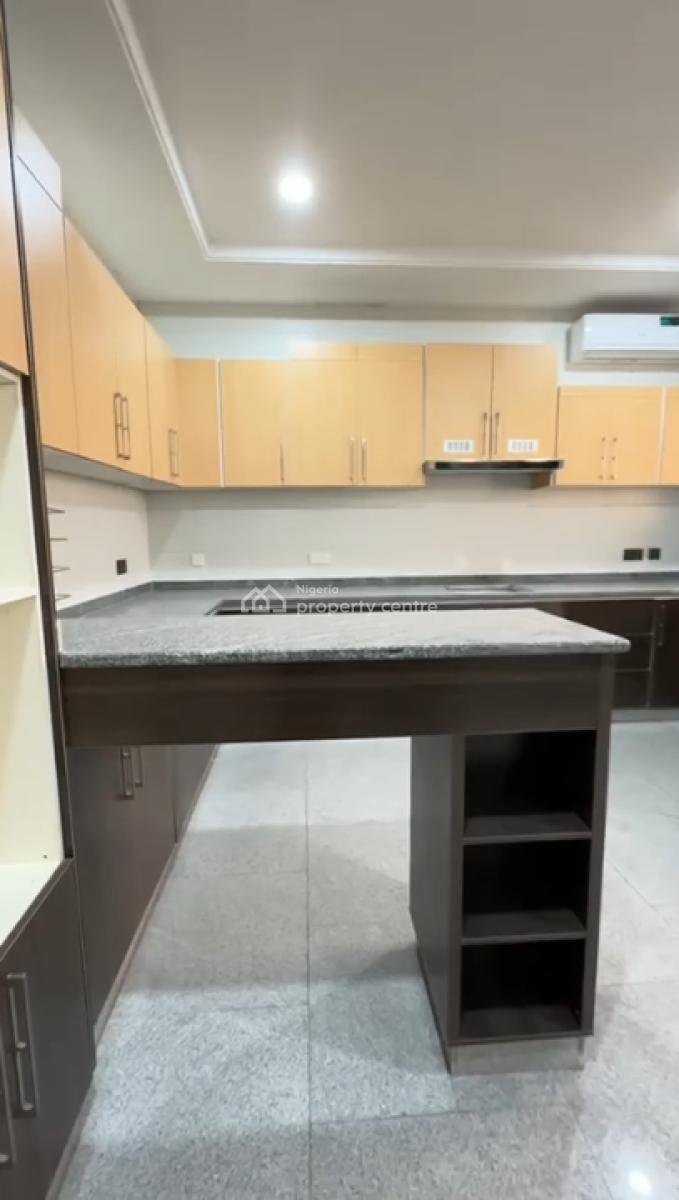 6bedroom Terrace Duplex, Along Linder Chalker, Asokoro District, Abuja, Terraced Duplex for Rent