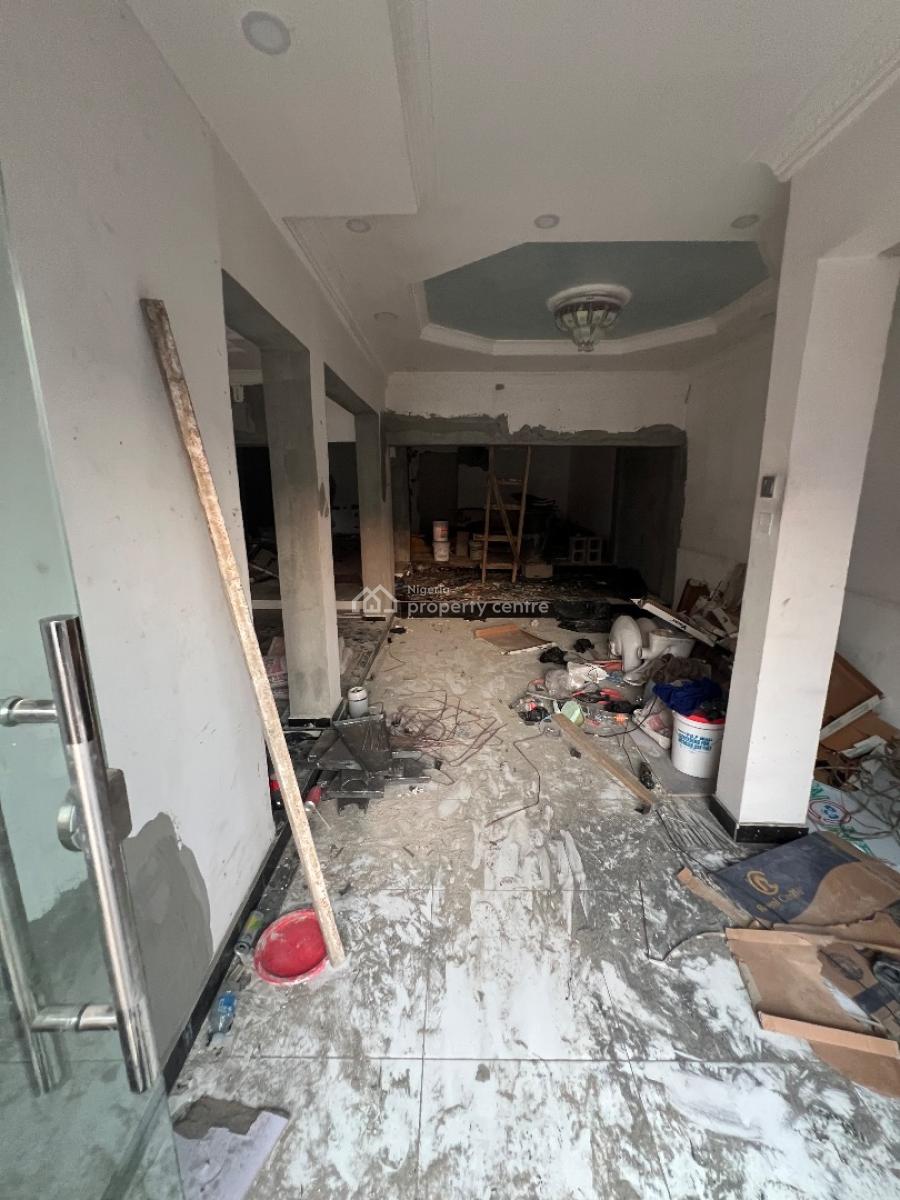 Shop Space Ground Floor, Off Emmanuel Abimbola Cole, Lekki Phase 1, Lekki, Lagos, Shop for Rent