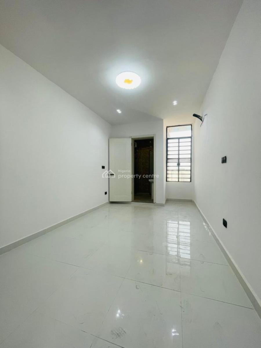 Spacious Luxury 2 Bedroom Apartment, Ologolo, Lekki, Lagos, Flat / Apartment for Sale