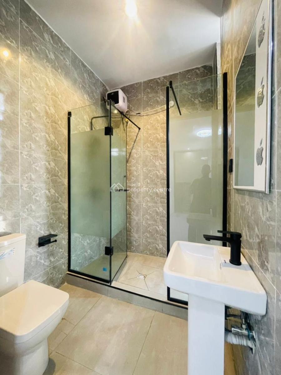 Spacious Luxury 2 Bedroom Apartment, Ologolo, Lekki, Lagos, Flat / Apartment for Sale