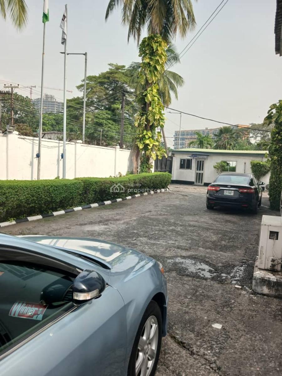4 Bedroom Duplex+1 (nos) 3br Flat+1(nos)2br Flat+ 1 Nos1br Flat with 4, Off Bishop Abayode Coal Street, Victoria Island (vi), Lagos, Detached Duplex for Sale