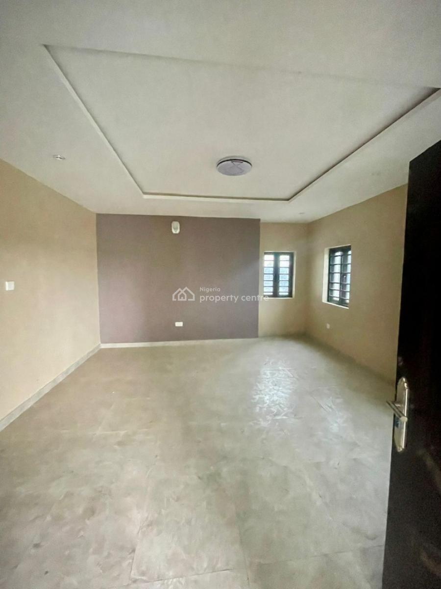Well Located 3 Bedroom Flat, Bodija Estate, Ibadan, Oyo, Flat / Apartment for Rent