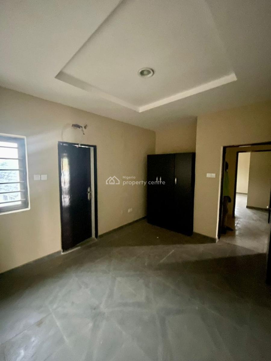Well Located 3 Bedroom Flat, Bodija Estate, Ibadan, Oyo, Flat / Apartment for Rent