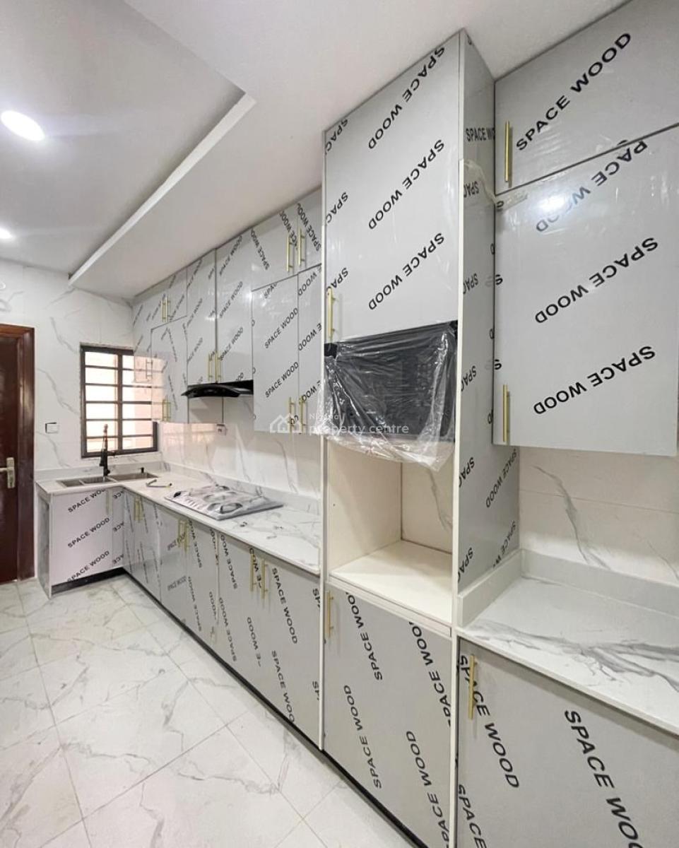 Brand New 3 Bedroom Flat, Ologolo, Lekki, Lagos, Flat / Apartment for Rent