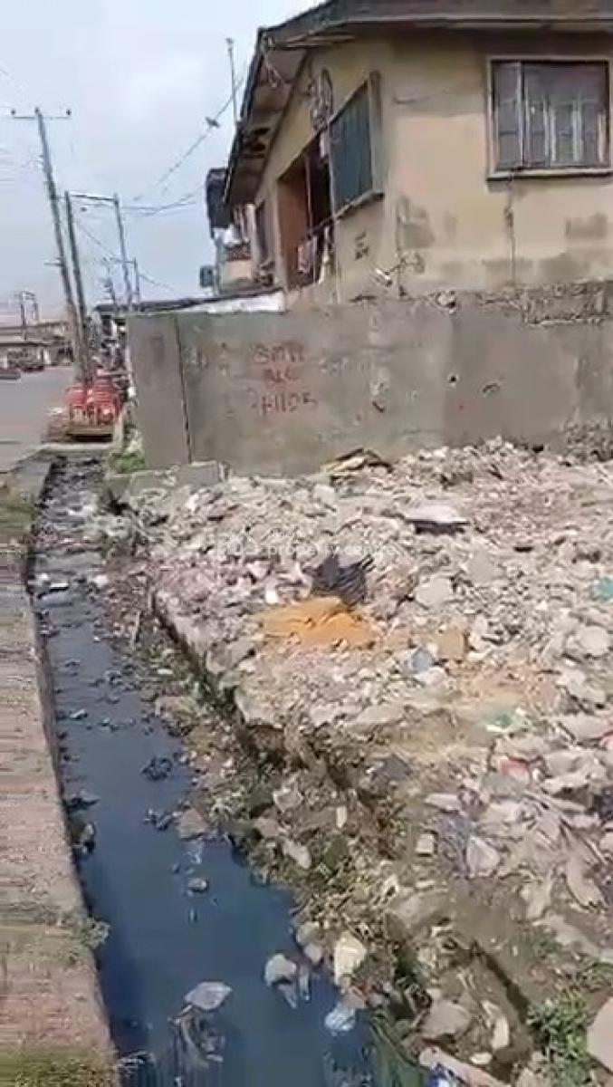 Dey Land of Approximately 600sqm, Itire-ikate, Surulere, Lagos, Residential Land for Sale