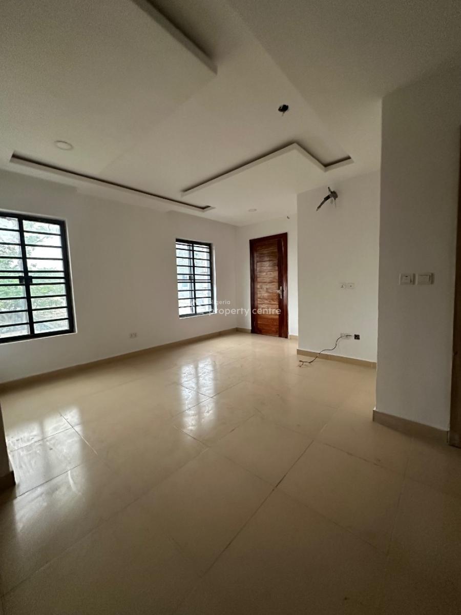 Fully Serviced 2 Bedroom Flat, Ologolo, Lekki, Lagos, Flat / Apartment for Rent