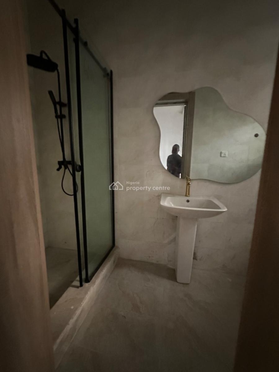 Fully Serviced 2 Bedroom Flat, Ologolo, Lekki, Lagos, Flat / Apartment for Rent