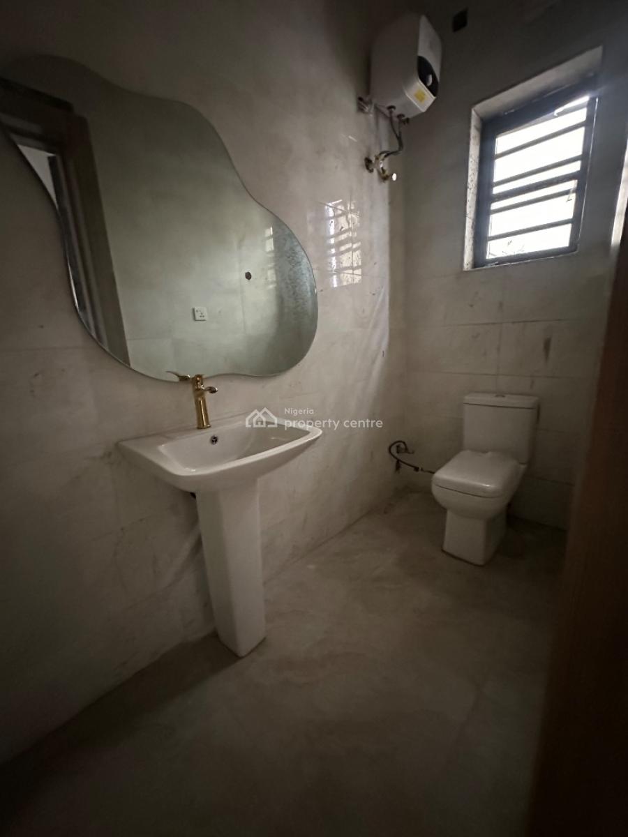 Fully Serviced 2 Bedroom Flat, Ologolo, Lekki, Lagos, Flat / Apartment for Rent