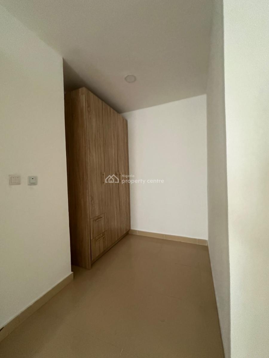 Fully Serviced 2 Bedroom Flat, Ologolo, Lekki, Lagos, Flat / Apartment for Rent