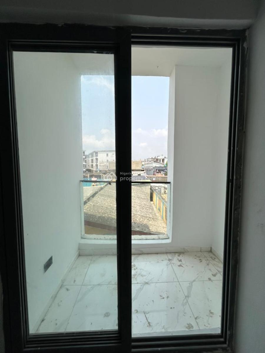 2-bedroom Apartment, Ilasan, Lekki, Lagos, Flat / Apartment for Sale