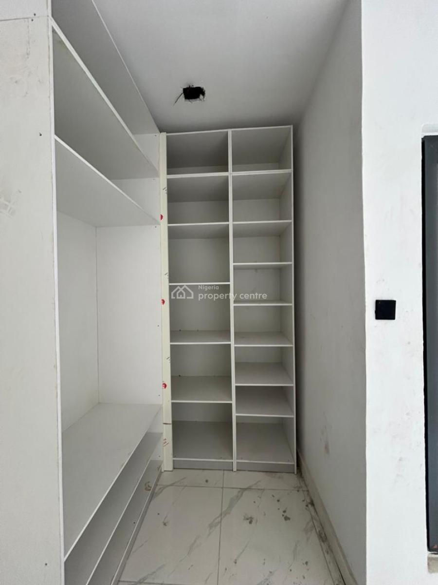 2-bedroom Apartment, Ilasan, Lekki, Lagos, Flat / Apartment for Sale