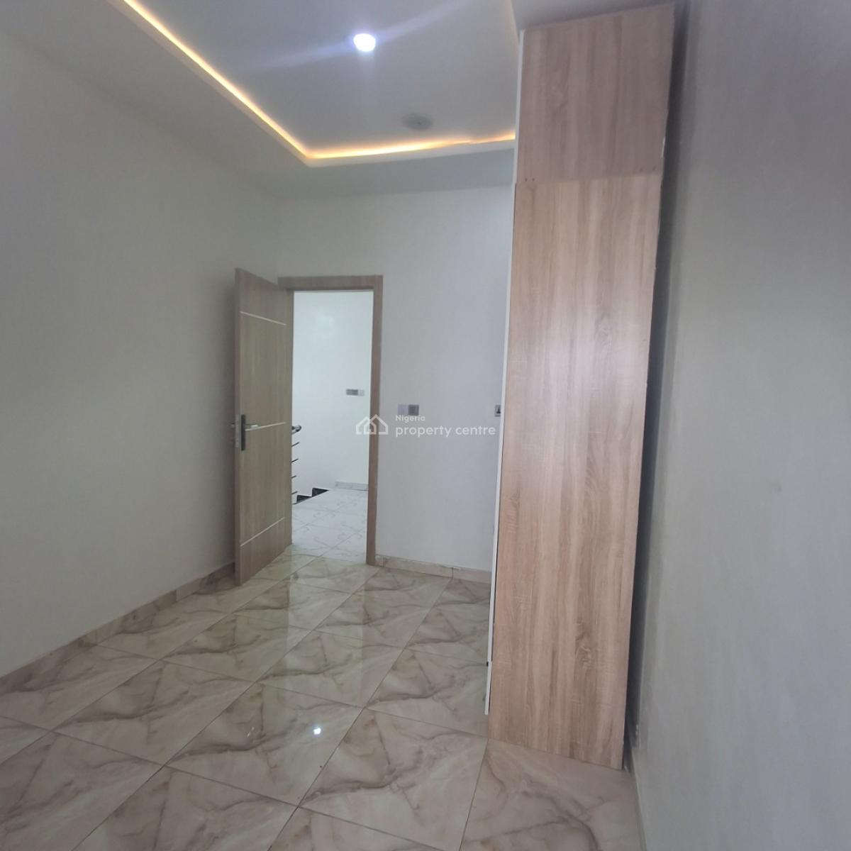 Four Bedroom Terrace, Ajah, Lagos, Terraced Duplex for Sale