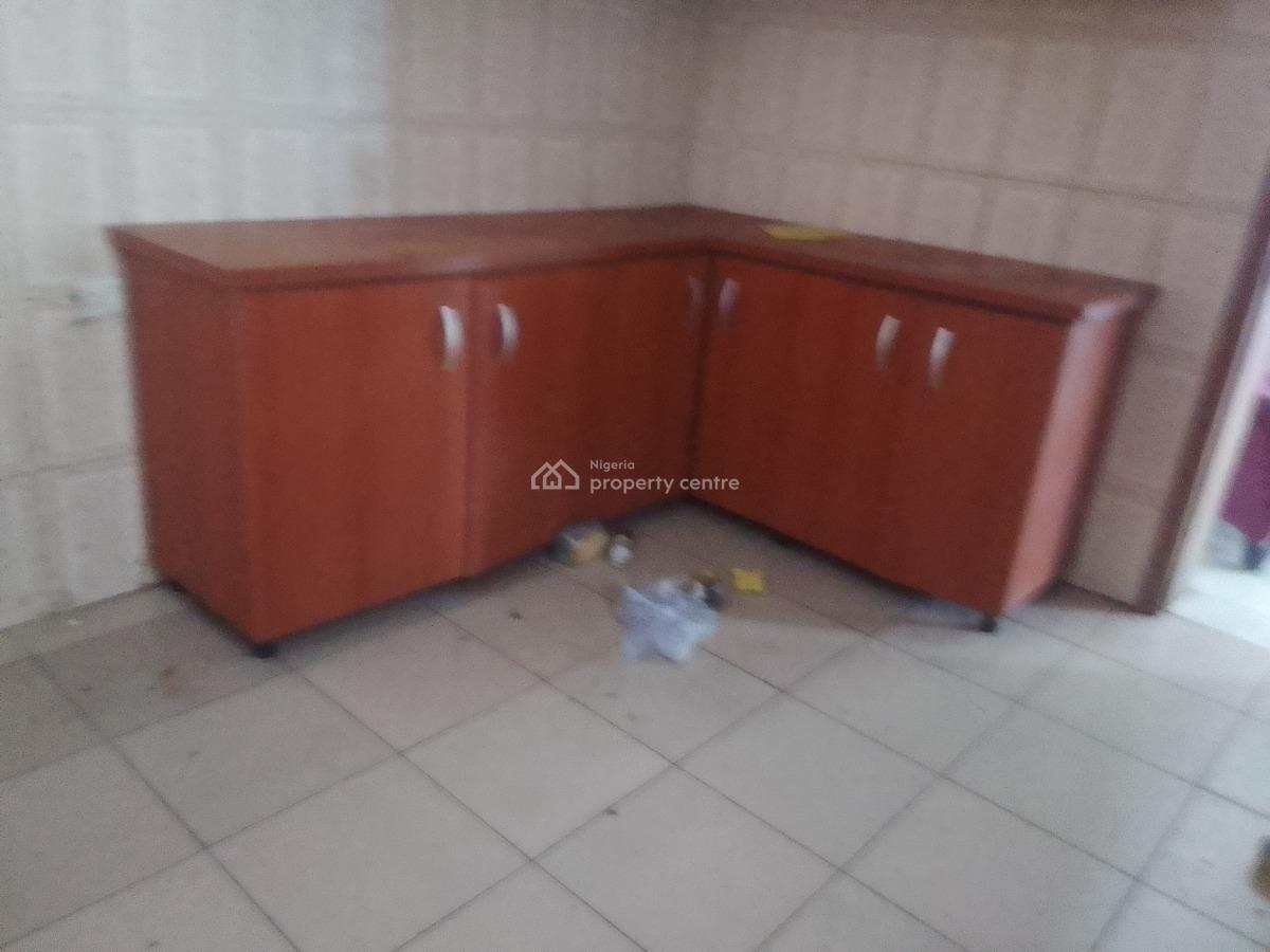Spacious Luxury 2 Bedroom Flat with Excellent Features, Catholic Mission Road, Ogombo, Ajah, Lagos, Flat / Apartment for Rent