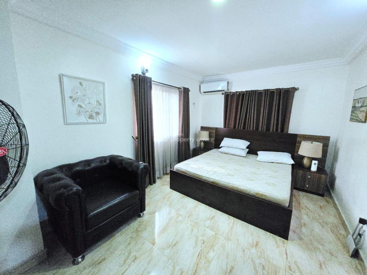 Spacious 3-bedroom Apartment, Lekki Phase 1, Lekki, Lagos, Flat / Apartment for Rent