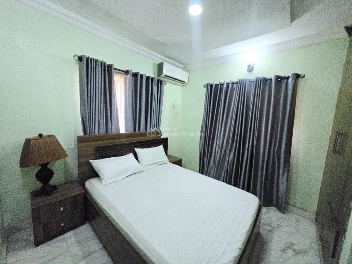 Spacious 3-bedroom Apartment, Lekki Phase 1, Lekki, Lagos, Flat / Apartment for Rent