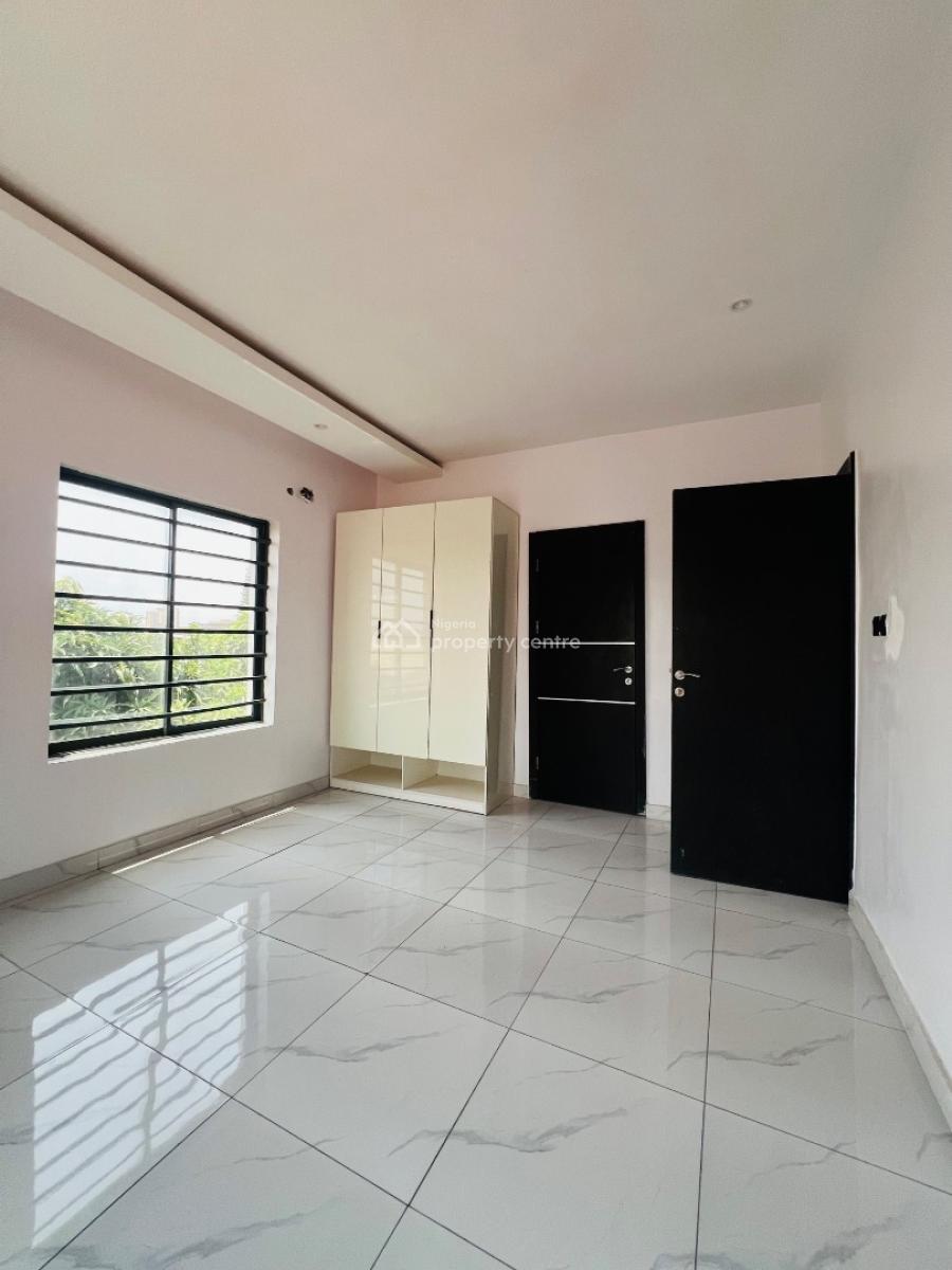 Brand New 3 Bedroom Apartment with Bq, Lekki Phase 1, Lekki, Lagos, Flat / Apartment for Rent