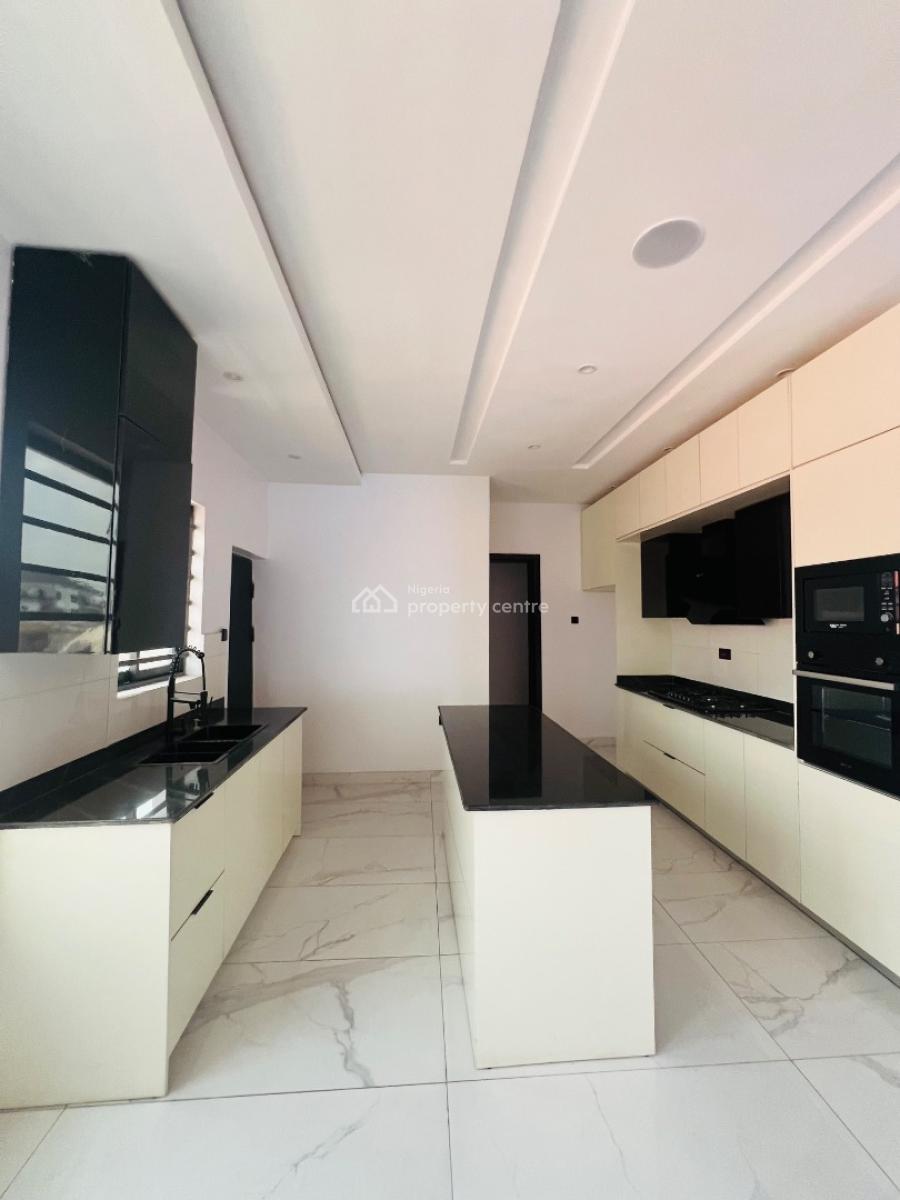 Brand New 3 Bedroom Apartment with Bq, Lekki Phase 1, Lekki, Lagos, Flat / Apartment for Rent