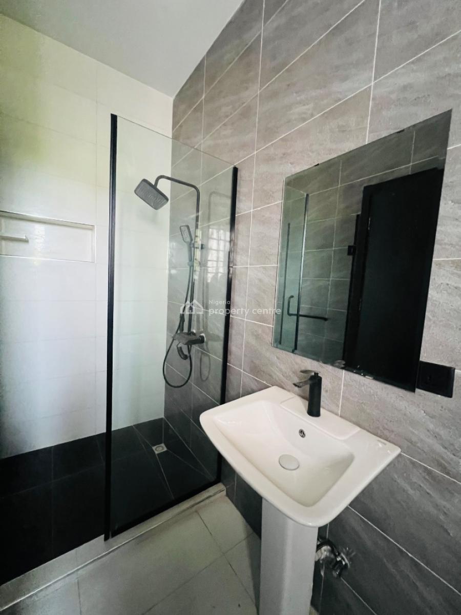 Brand New 3 Bedroom Apartment with Bq, Lekki Phase 1, Lekki, Lagos, Flat / Apartment for Rent