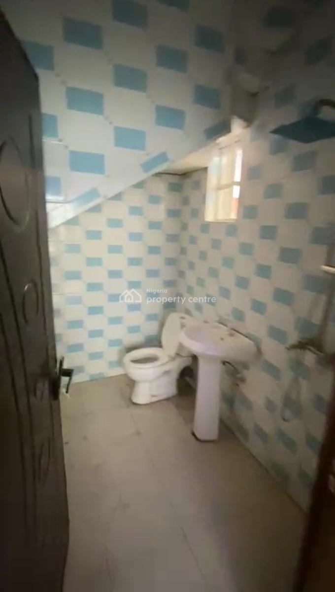 Decent 1 Bedroom Flat Ground-floor with 2 Toilets, Chevron Drive, Lekki, Lagos, Mini Flat (room and Parlour) for Rent