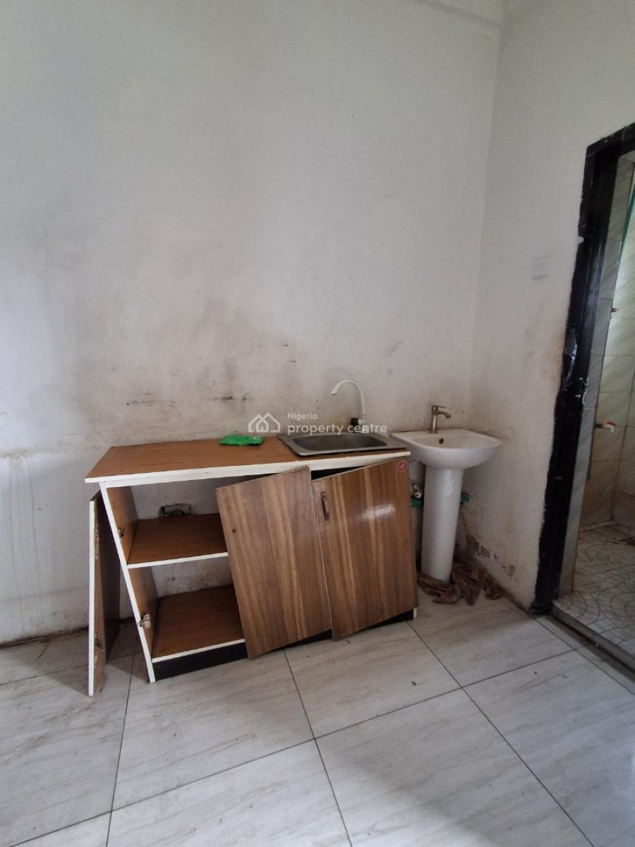 Studio Apartment, Badore, Ajah, Lagos, Self Contain (single Rooms) for Rent