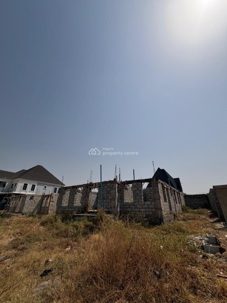 4-bedroom Carcass on 500sqm Land, Von Axis, Lugbe District, Abuja, Residential Land for Sale