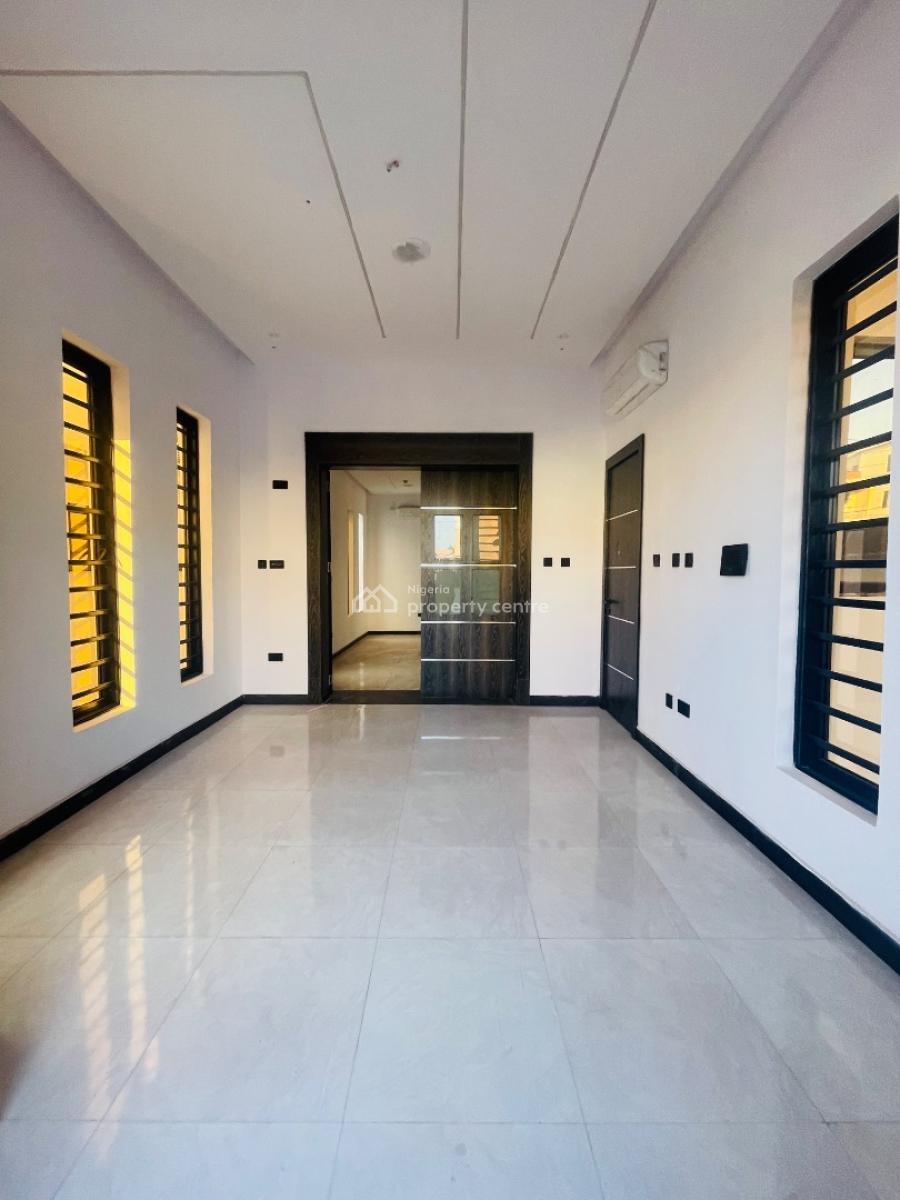 Screaming Luxury 6 Bedroom Fully Detached Duplex Plus Bq, Gra Phase 2, Magodo, Lagos, Detached Duplex for Sale