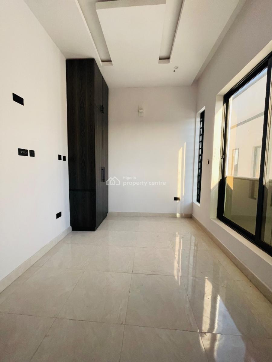 Screaming Luxury 6 Bedroom Fully Detached Duplex Plus Bq, Gra Phase 2, Magodo, Lagos, Detached Duplex for Sale