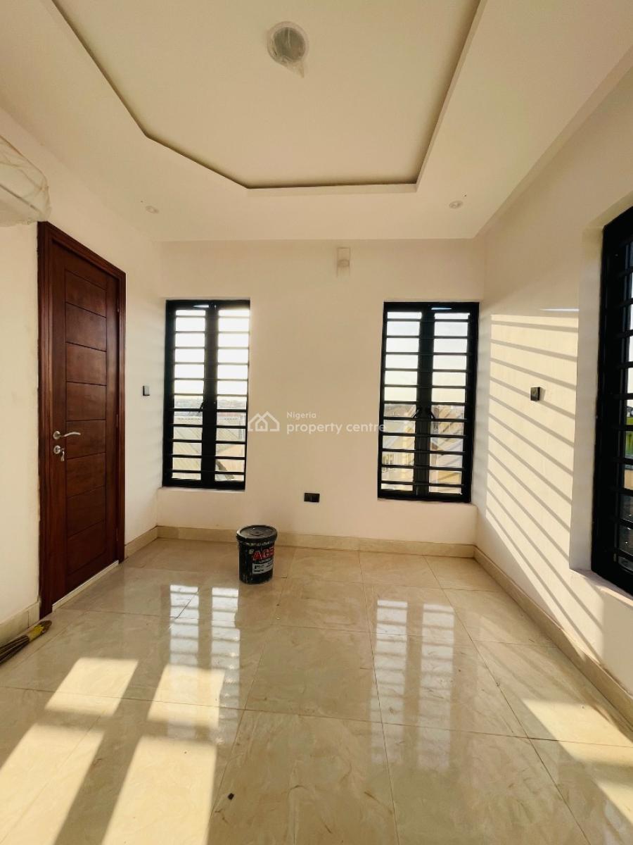 Screaming Luxury 6 Bedroom Fully Detached Duplex Plus Bq, Gra Phase 2, Magodo, Lagos, Detached Duplex for Sale