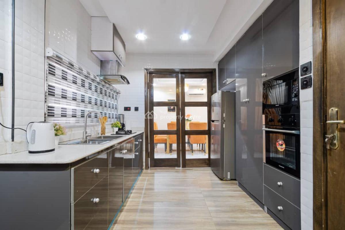 Lush 4 Bedrooms Fully and Serviced Apartment, Ikeja, Lagos, Flat / Apartment Short Let