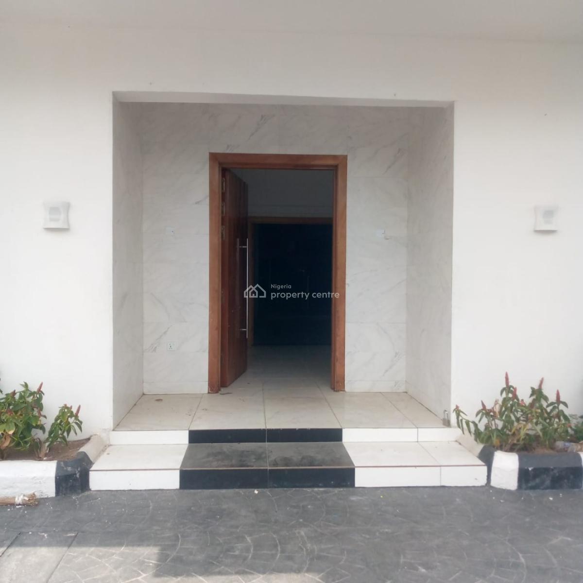 Five (5) Bedroom Fully Detached Duplex with Bq, Pool & Gatehouse, Pinnock Beach Estate, Osapa, Lekki, Lagos, Detached Duplex for Rent