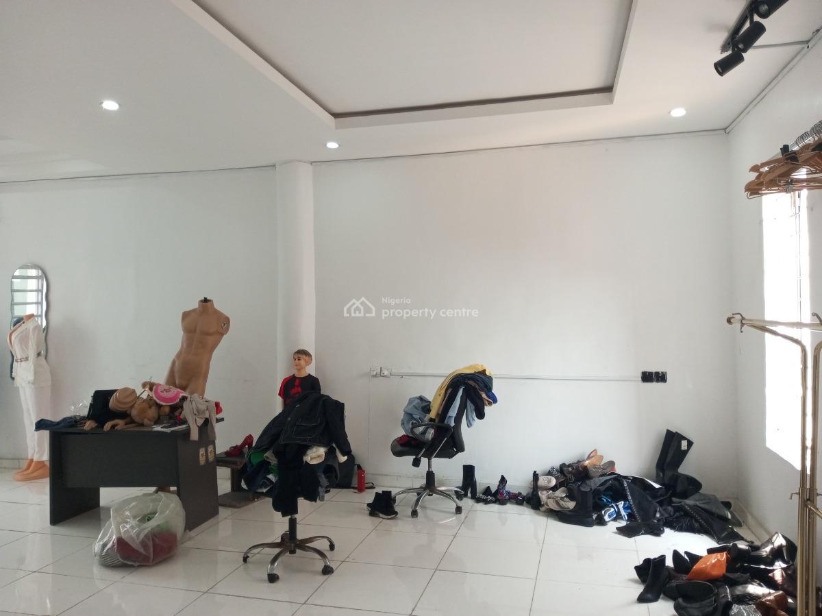 Commercial Double Shop Upstairs with Toilet Inside in a Mall Very Busy, Within Lekki Axis, Lekki, Lagos, Shop for Rent