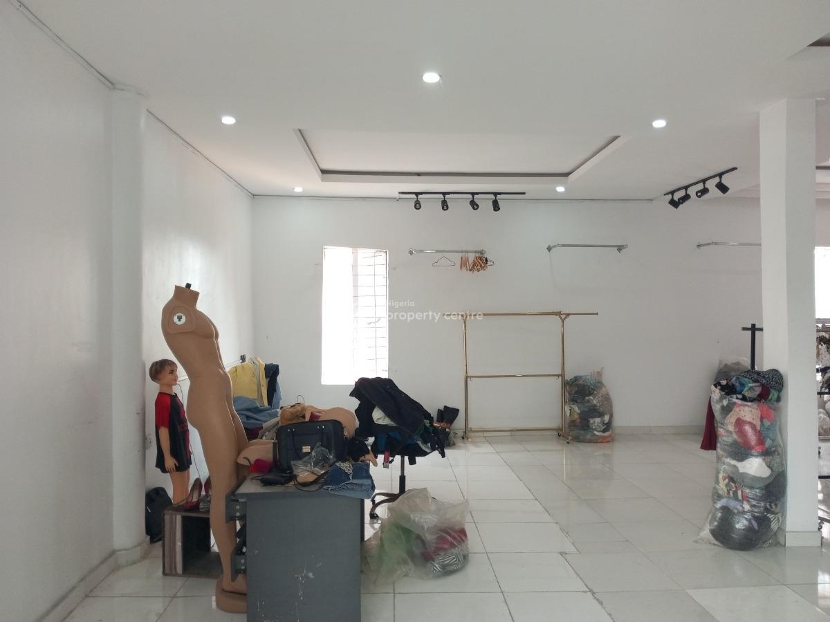 Commercial Double Shop Upstairs with Toilet Inside in a Mall Very Busy, Within Lekki Axis, Lekki, Lagos, Shop for Rent