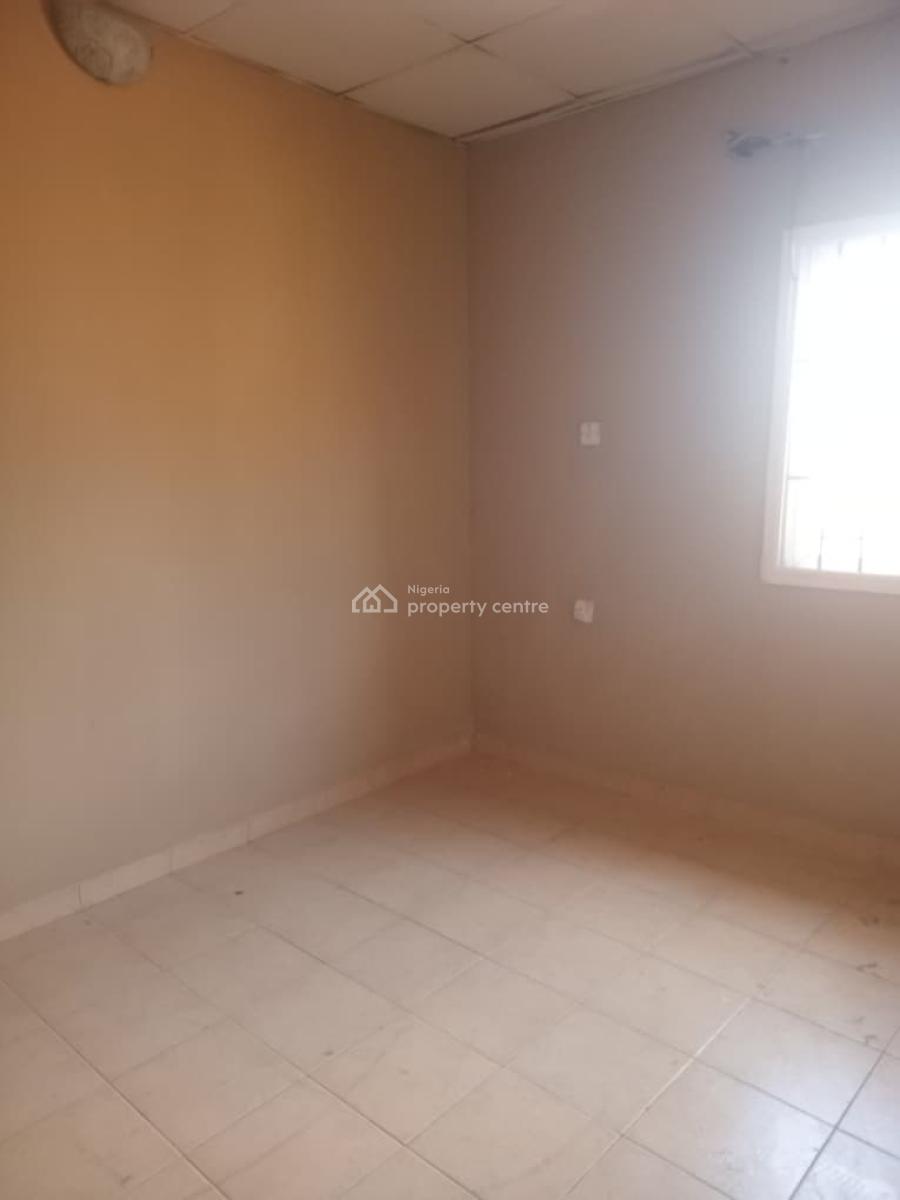 Standard 4 Bedroom Bungalow, Gbagada, Lagos, Semi-detached Duplex for Rent