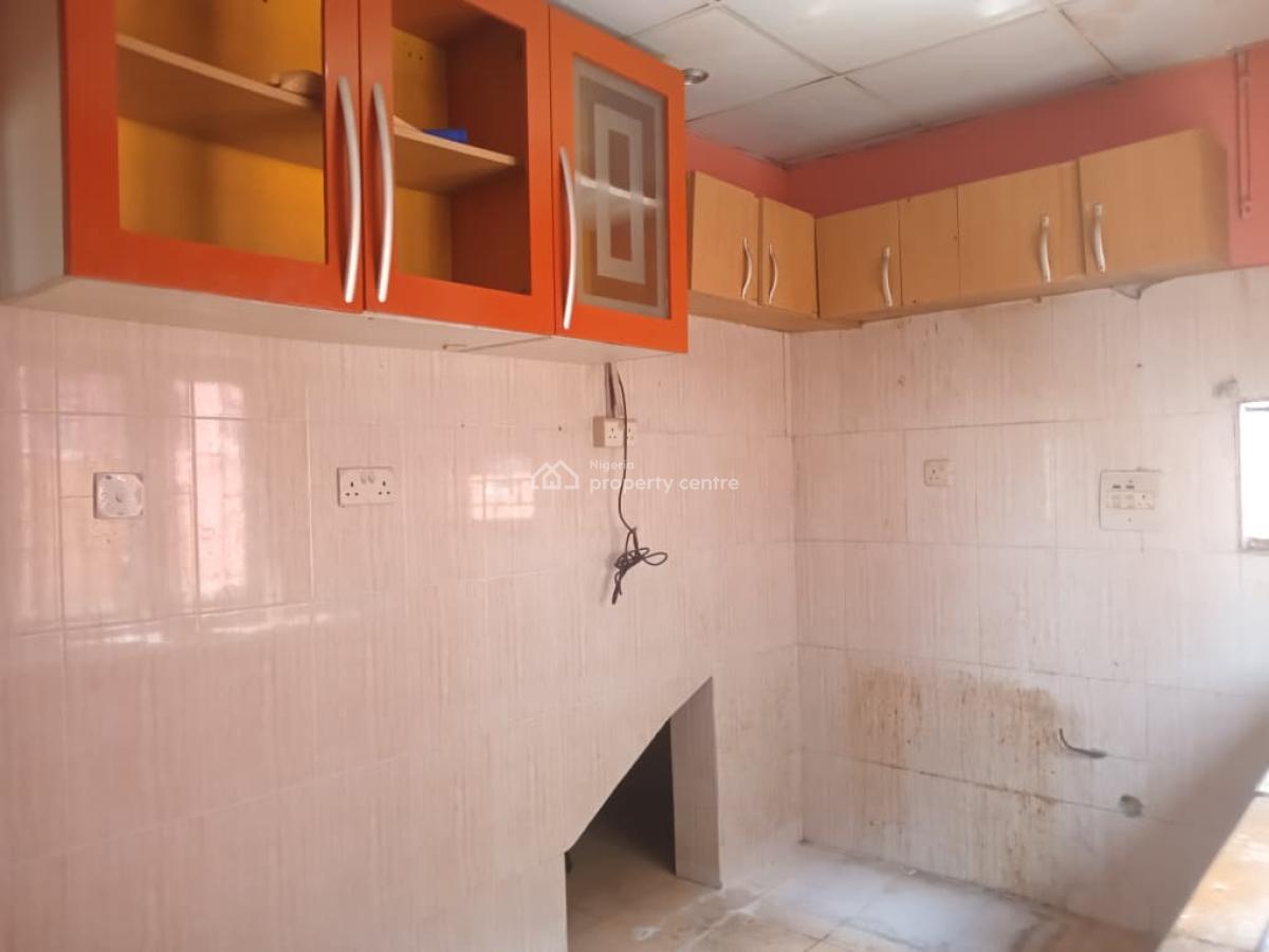 Standard 4 Bedroom Bungalow, Gbagada, Lagos, Semi-detached Duplex for Rent