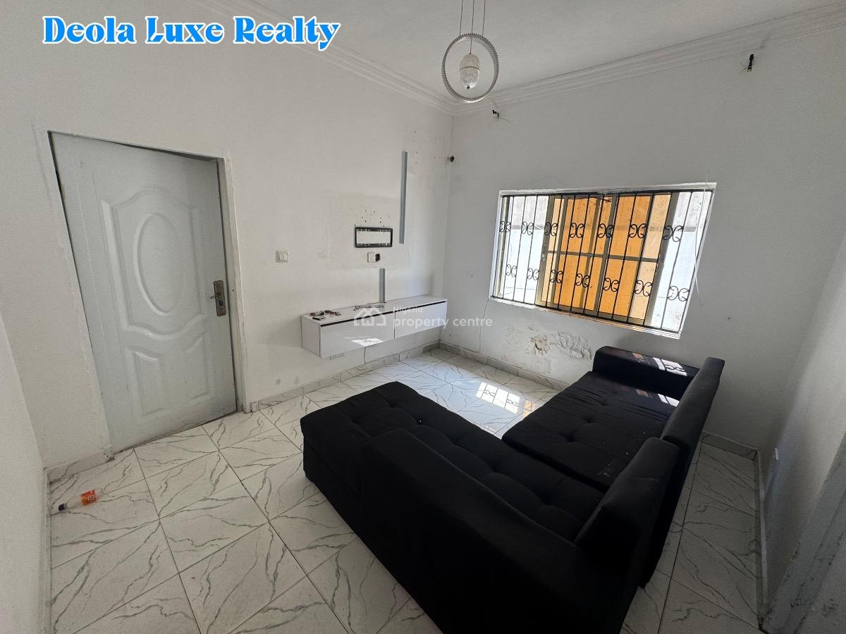 a Nice and Spacious 1 Bedrooms Apartment, Lekki Phase 1, Lekki, Lagos, Mini Flat (room and Parlour) for Rent