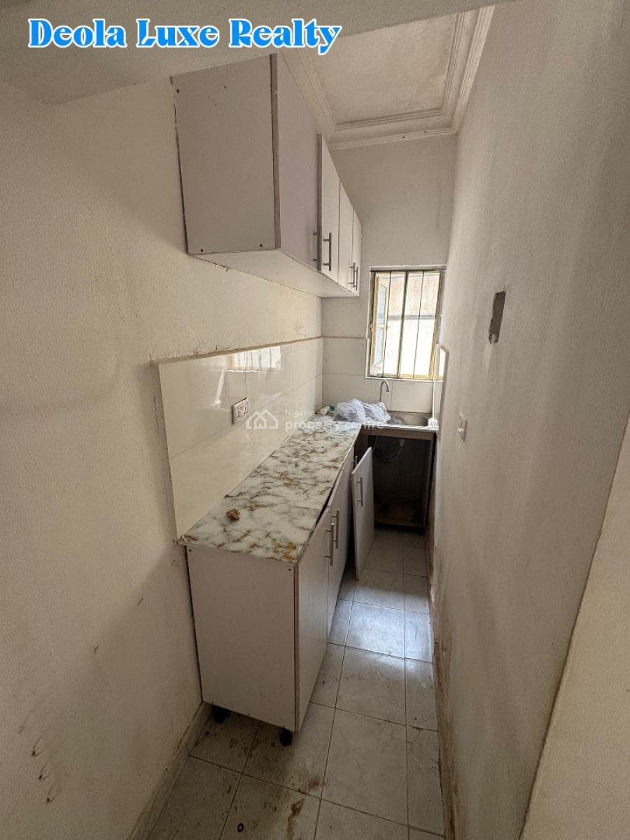 a Nice and Spacious 1 Bedrooms Apartment, Lekki Phase 1, Lekki, Lagos, Mini Flat (room and Parlour) for Rent