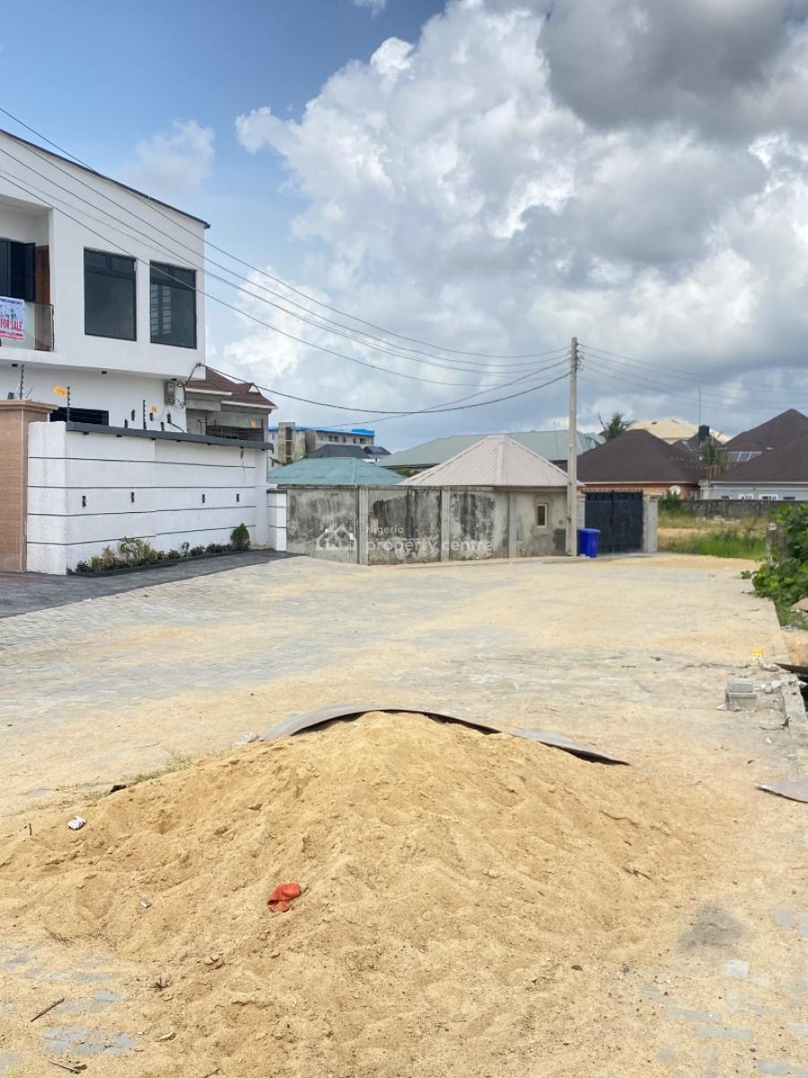 Half Plot of Land Measuring 320sqm Cornerpiece Land, Thomas Estate, Ajah, Lagos, Residential Land for Sale