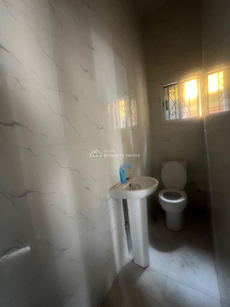 2bedroom Flat, Agunbiade Estate, Ogombo, Ajah, Lagos, Flat / Apartment for Rent