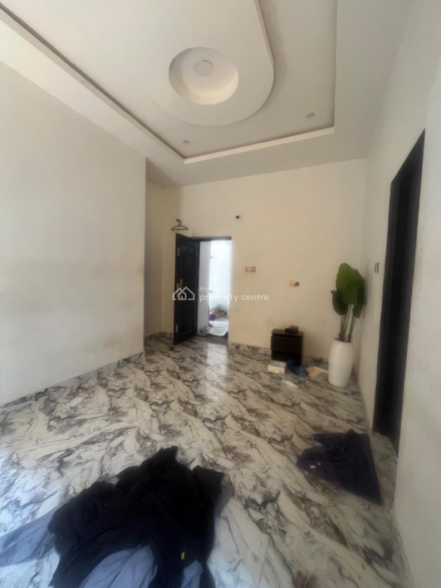 2bedroom Flat, Agunbiade Estate, Ogombo, Ajah, Lagos, Flat / Apartment for Rent