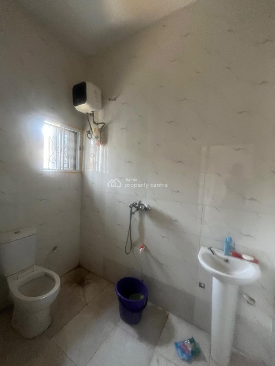 2bedroom Flat, Agunbiade Estate, Ogombo, Ajah, Lagos, Flat / Apartment for Rent