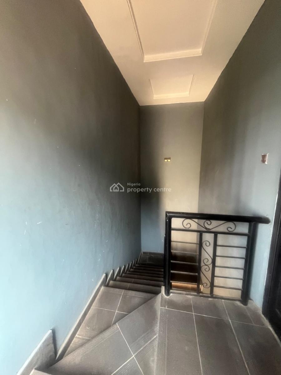 2bedroom Flat, Agunbiade Estate, Ogombo, Ajah, Lagos, Flat / Apartment for Rent